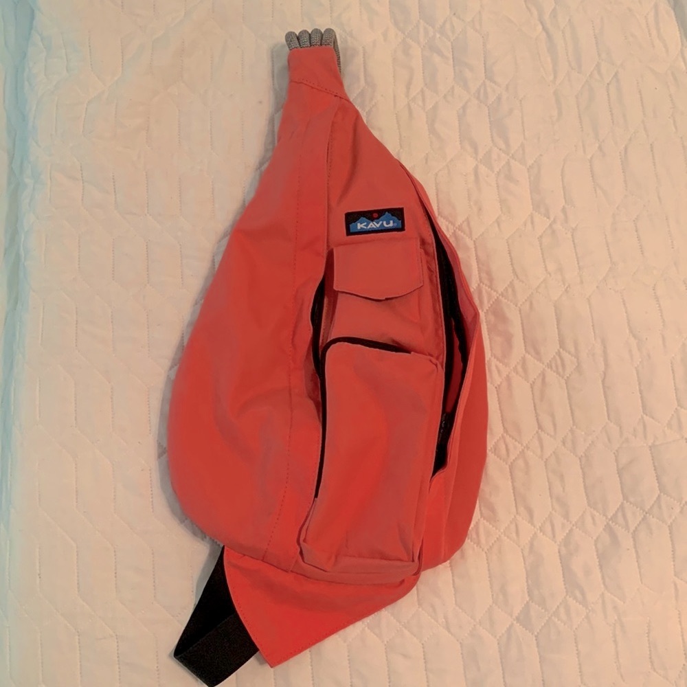 Kavu rope sling shoulder bag